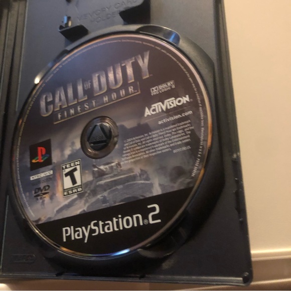 Call of Duty: Finest Hour (Sony PlayStation 2, 2004) Complete With Manual tested - Picture 3 of 5